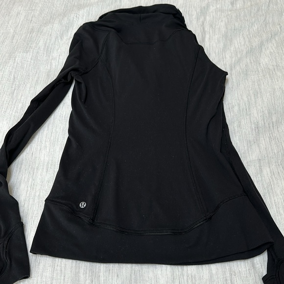 Lululemon Pullover - Picture 5 of 7